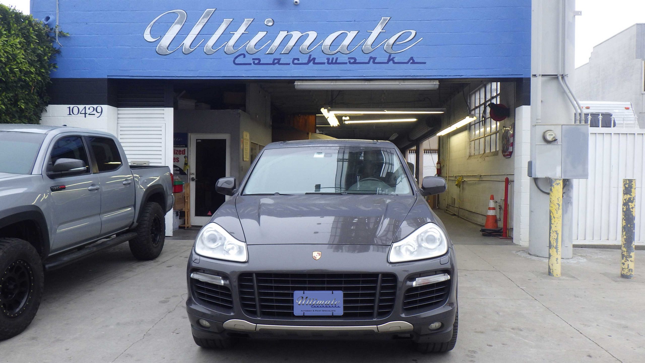 016_Gallery_one_car_003